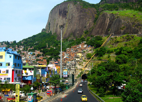 Petropolis Sports-for-Change, Day 3 | From Niemeyer in Niteroi to the Favelas of Rio